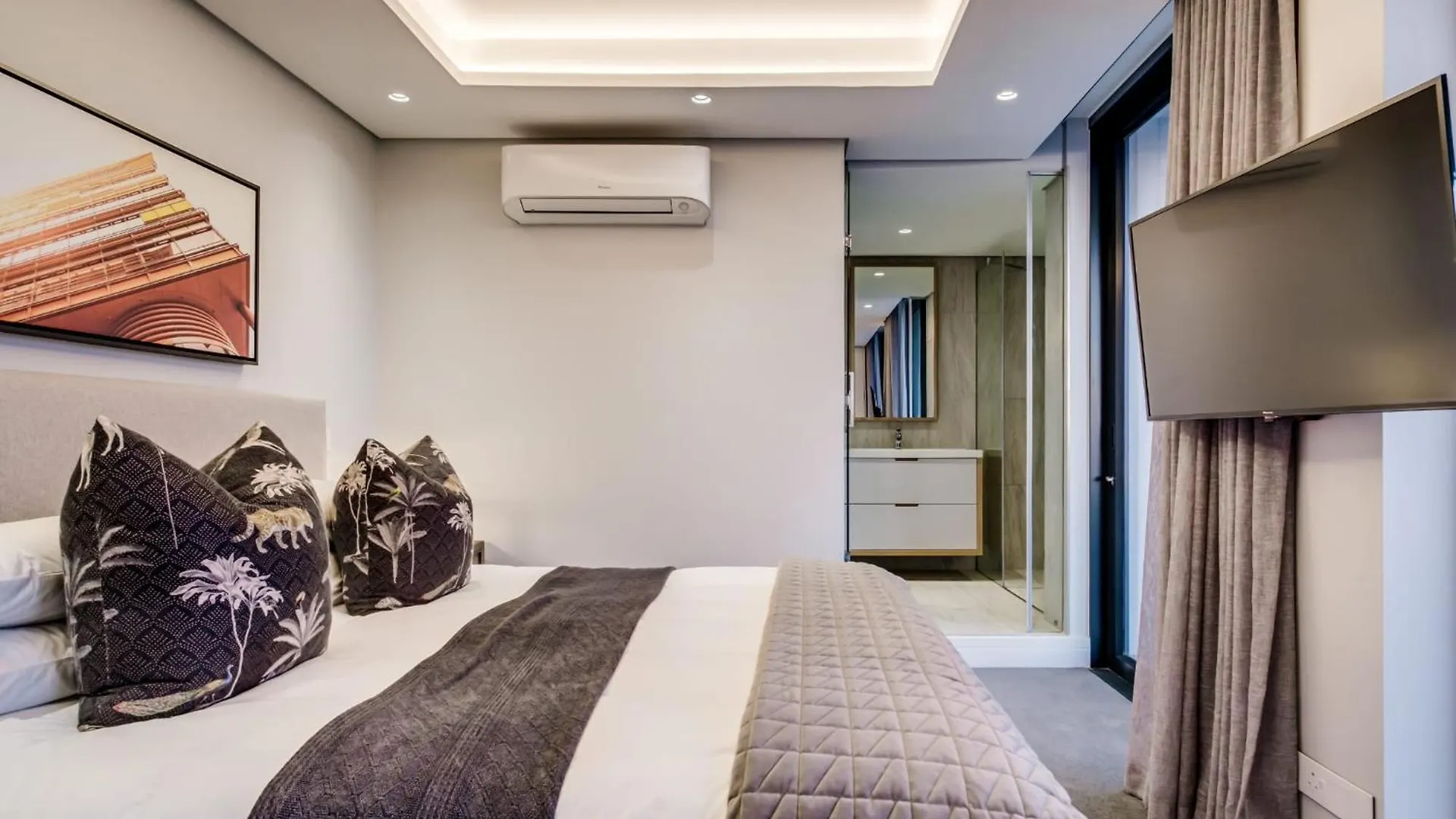 Attique Vue Apartment Cape Town